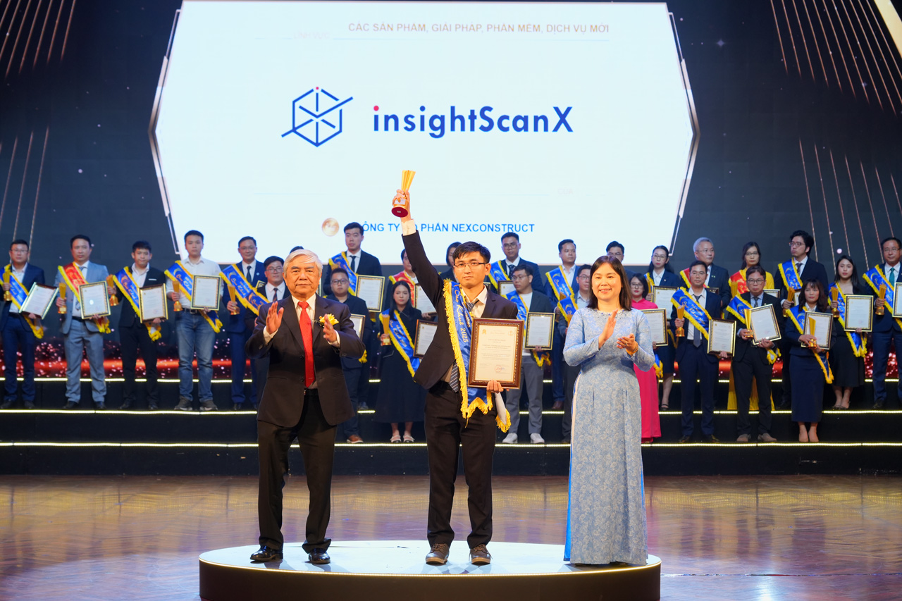 NexConstruct lên nhận Giải Thưởng Sao Khuê 2025 cho Giải Pháp Quản Lý Lỗi Thông Minh insightScanX